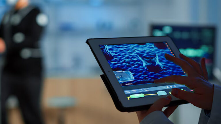 Read more about the article HOW IOT IS TRANSFORMING MEDICAL TECHNOLOGY DEVICES